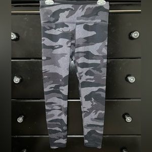 Tuff Athletics camo leggings